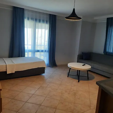 Mesmerizing Flat With Shared Pool In Cesme Ildiri